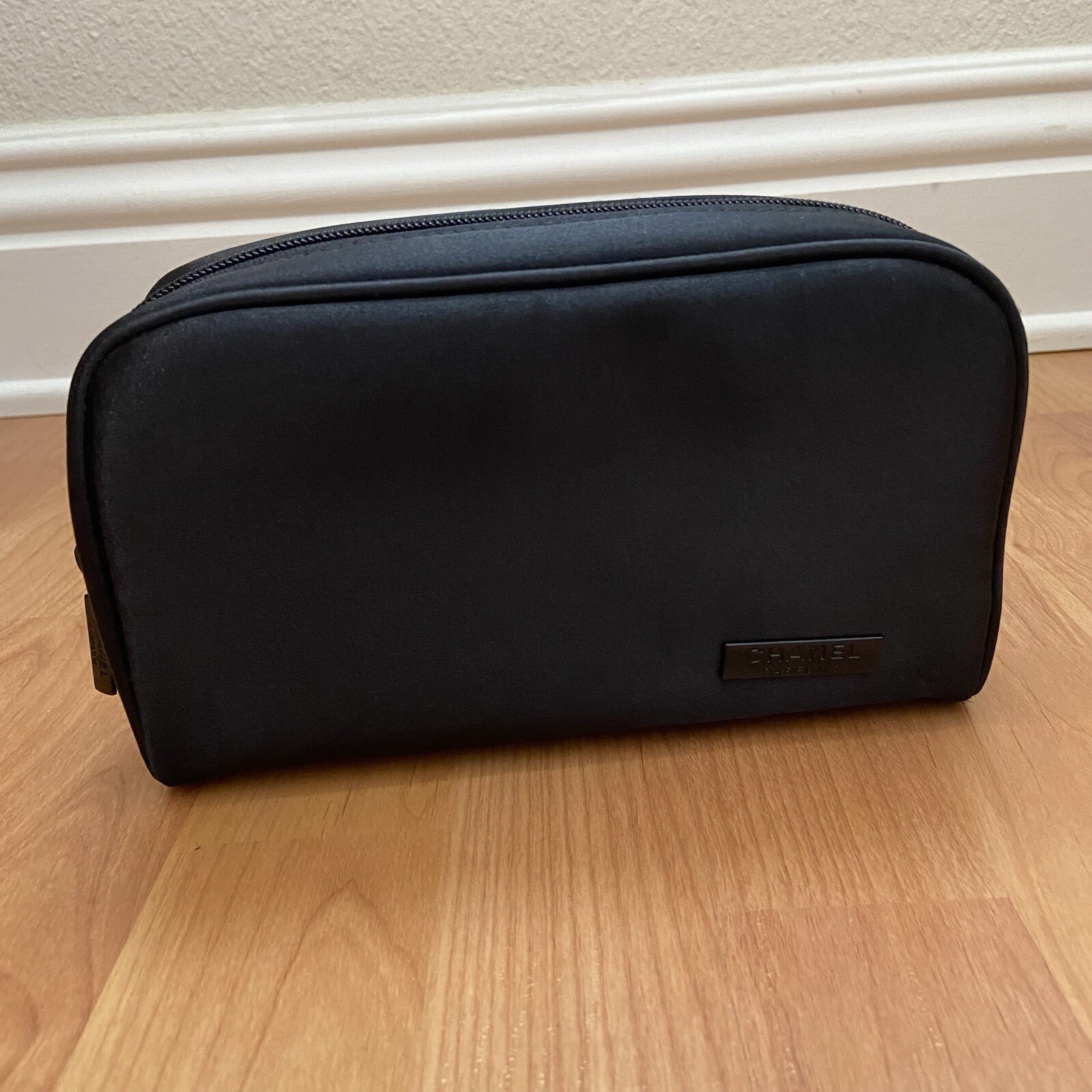 CHANEL Parfume / Perfume Make Up Toiletry Logo Zip Up Bag