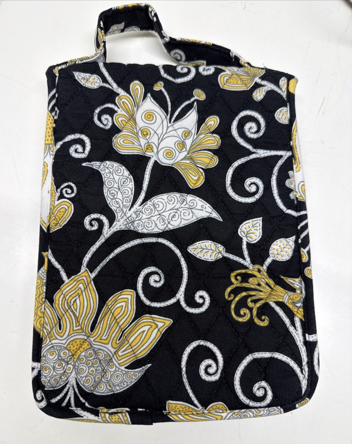 8 PC Lot Vera Bradley Black & White Tote/Purse/Lunch/Wristlets/ID Coin/Frame GUC
