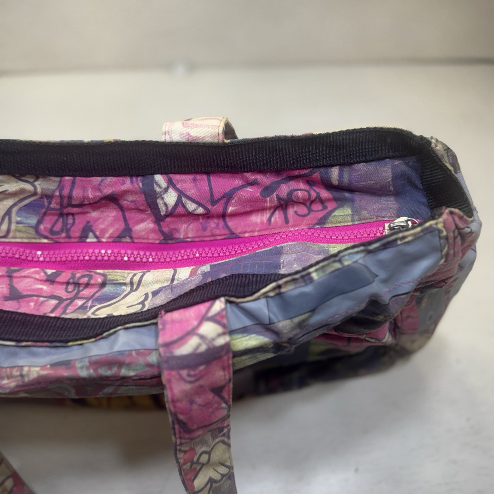 Vintage Parcel Loop NYC old-school Boombox Cassette Tote bag Graffiti Pink