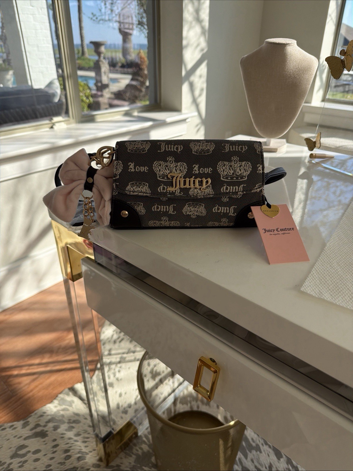 Juicy Couture Chocolate/Sandstone Juicy Fan Club WOS