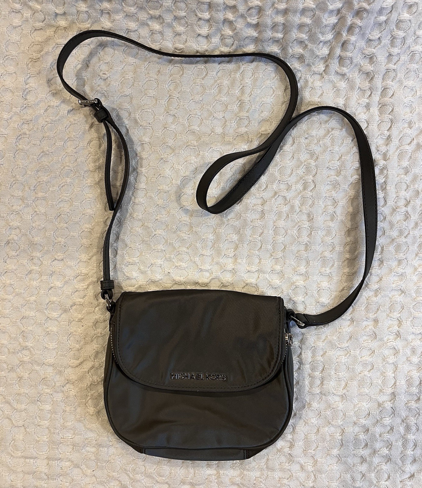 Michael Kors Bedford Nylon Flap Crossbody Bag Dark Gray Charcoal Silver Logo NEW