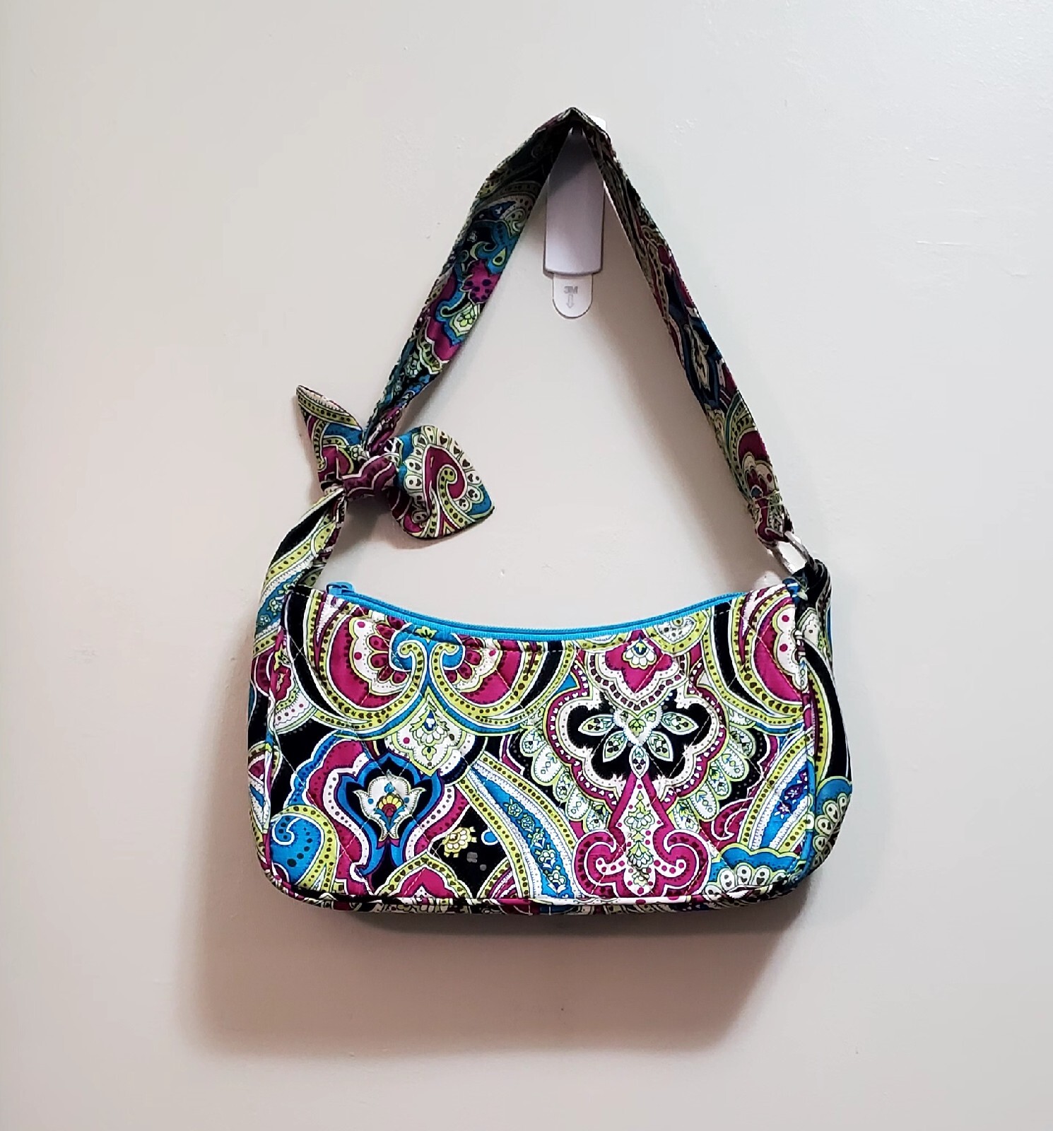 Vera Bradley Daphne Small Shoulder Bag Handbag Purse Approximately 5.5”x10”