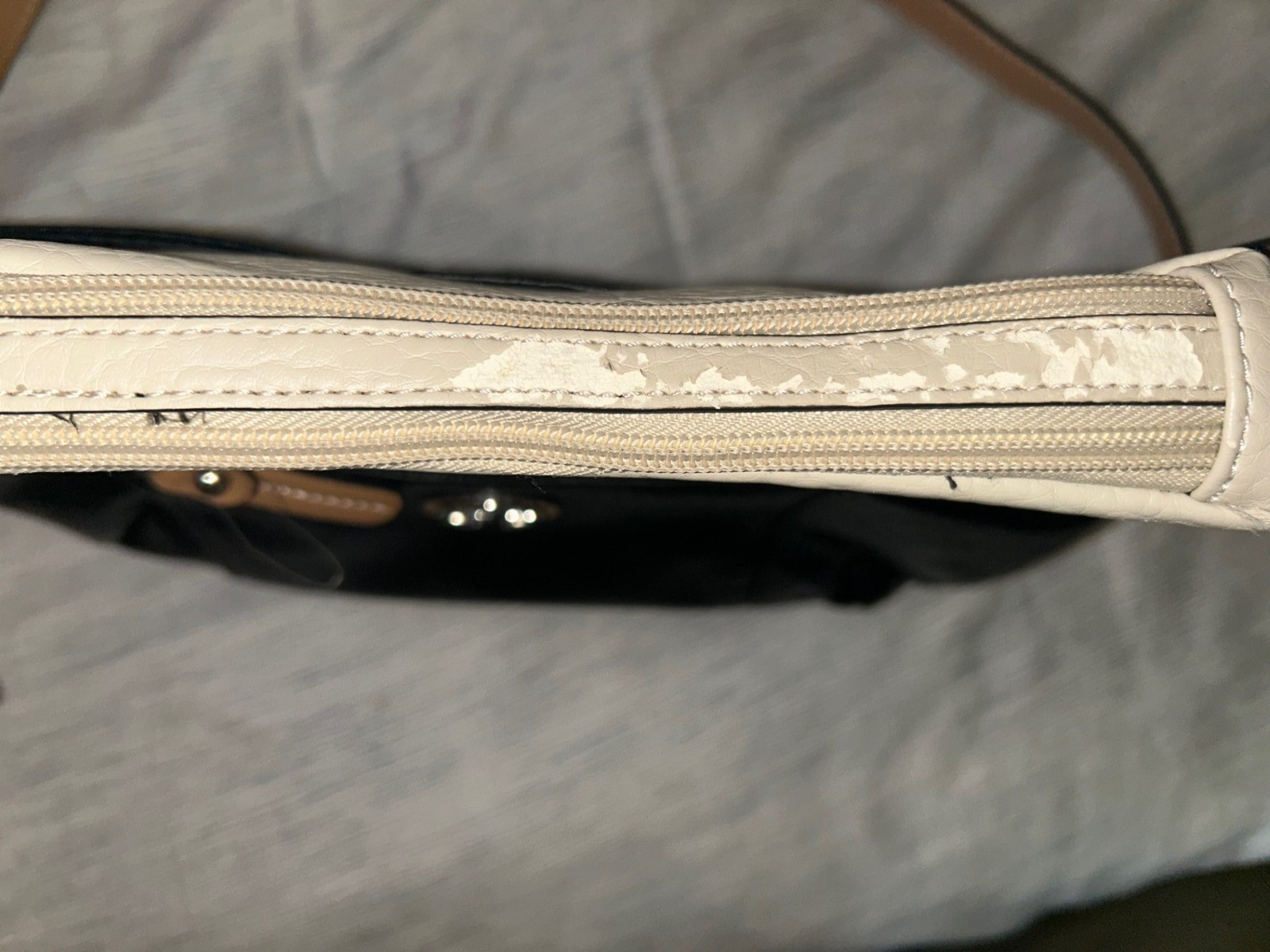 Giani Bernini Pebble Faux Leather Crossbody Bag Black Ivory Silver