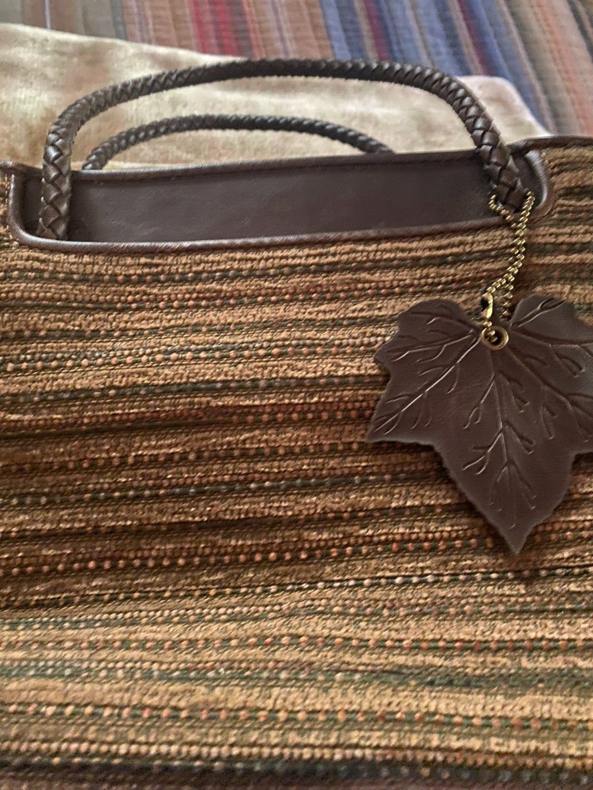 Relic Blended Medium Brown Corduroy Blend Purse with Beautiful Lining
