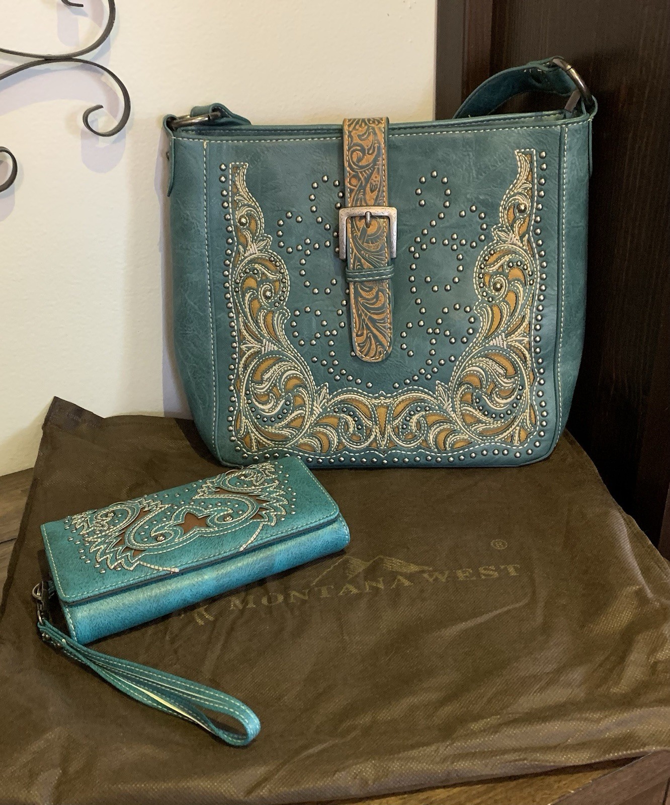 Montana West Southwest Style Shoulder Bag And Wallet Set With Studs Blue