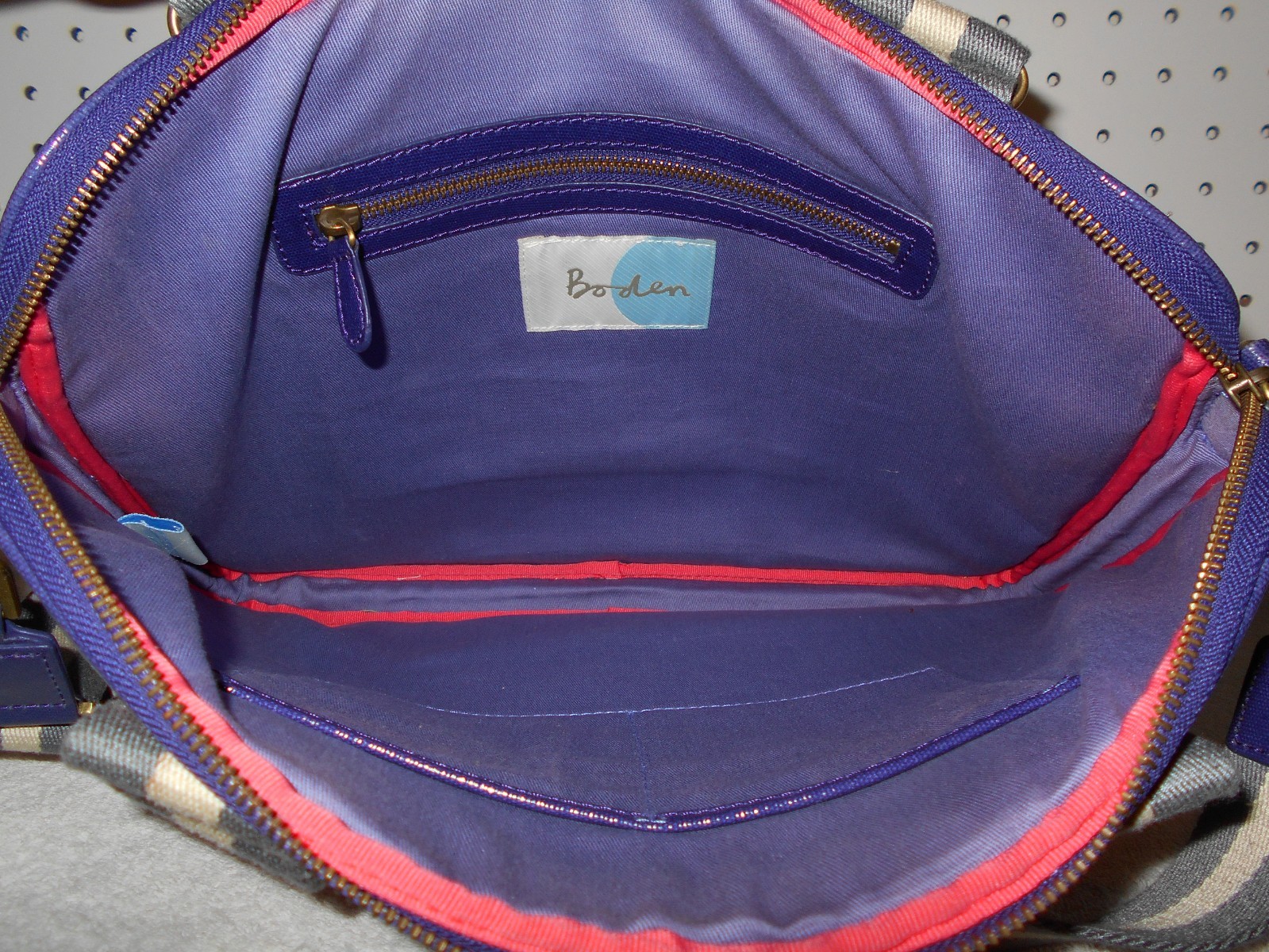 BODEN POKA-DOT COATED CANVAS 16X12 SHOULDER MESSENGER STYLE BAG A1