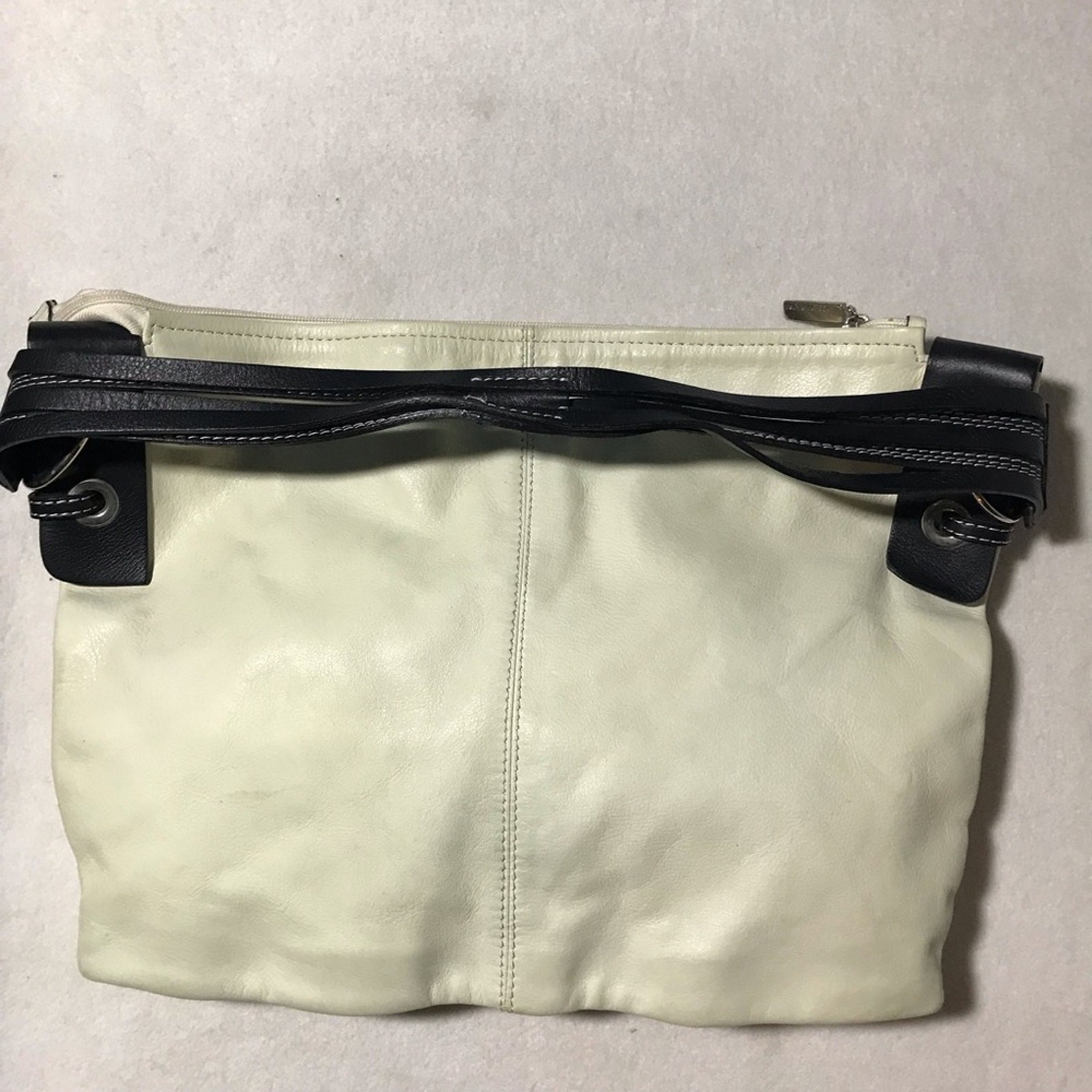 Robert Pietri made in Spain ivory leather shoulder bag strappy hardware