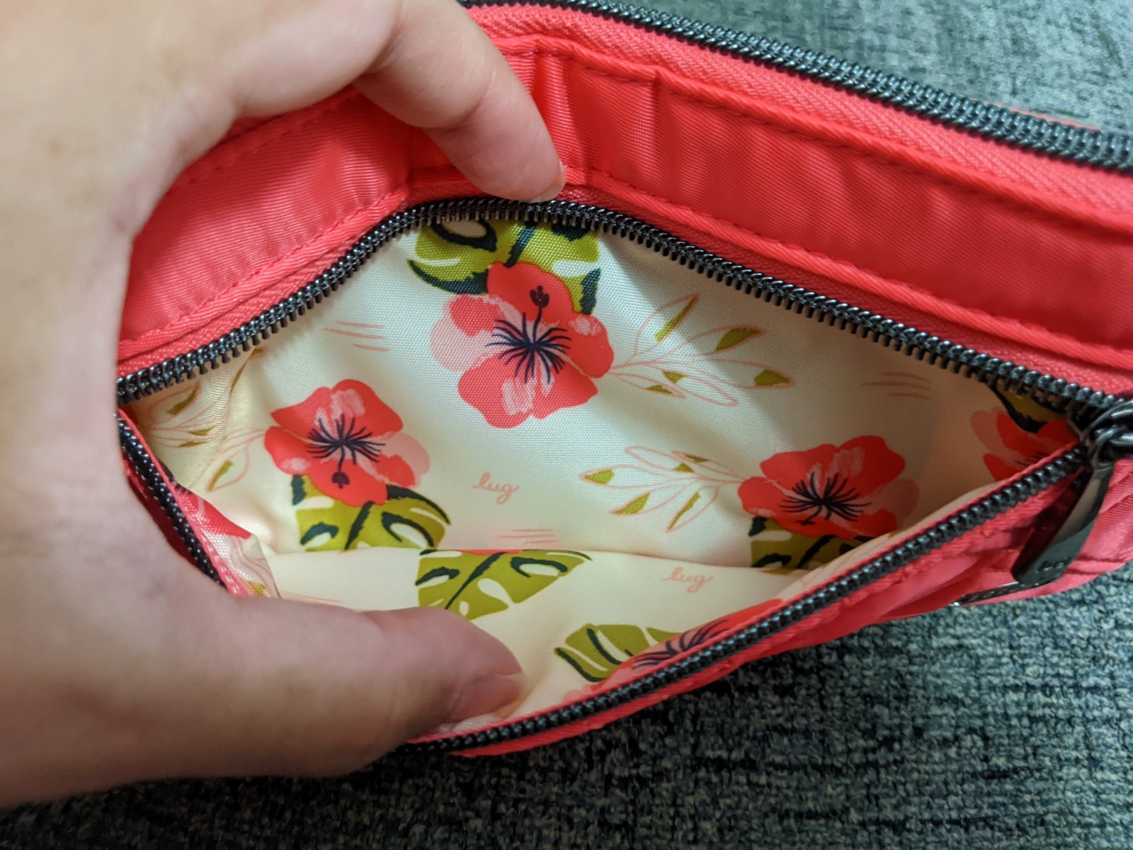 Lug Super Metro Wristlet Coral Red