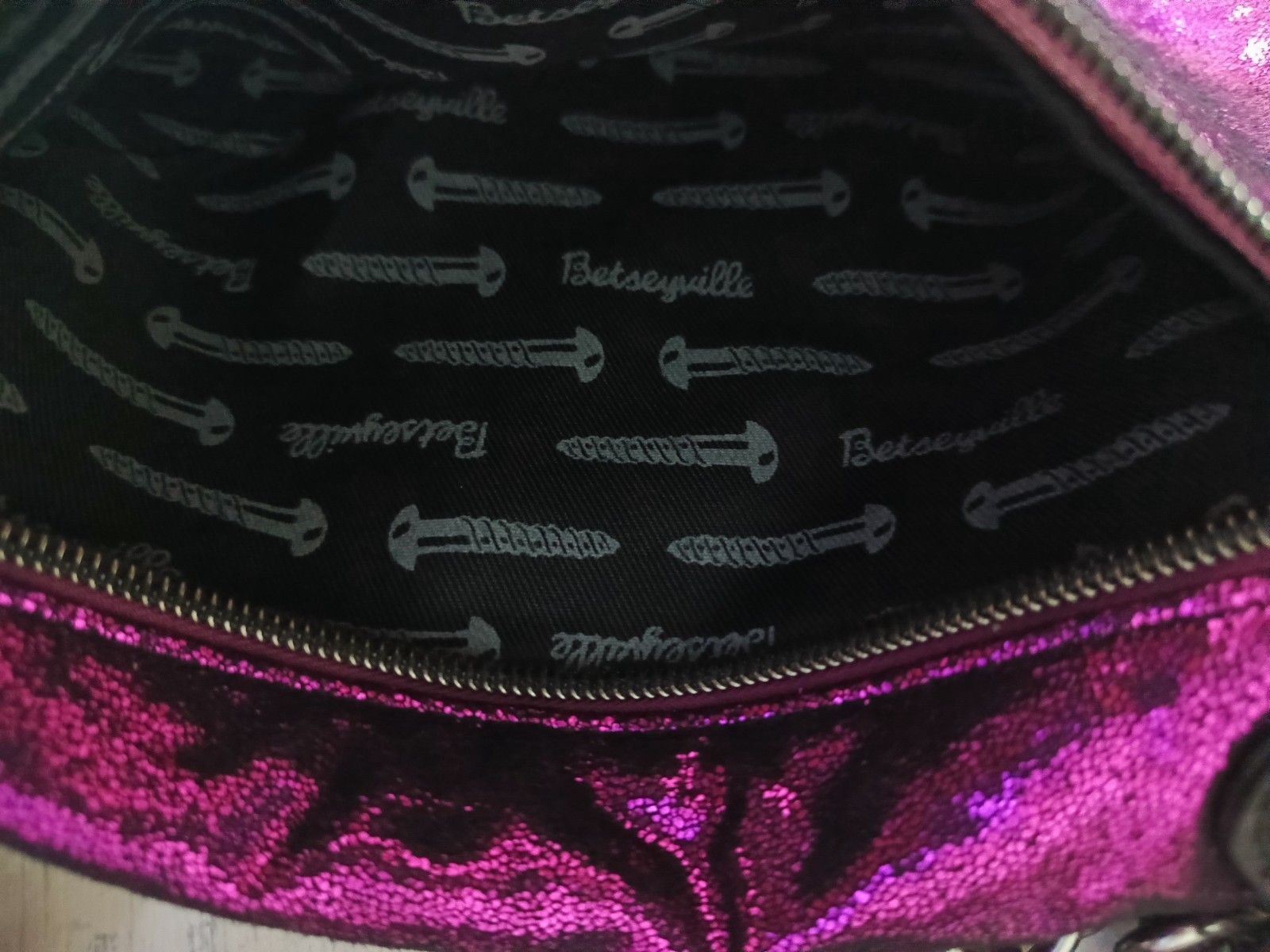 Y2K Betseyville by Betsey Johnson Punk Rox Metallic Purple Foldover Tote Bag Vin
