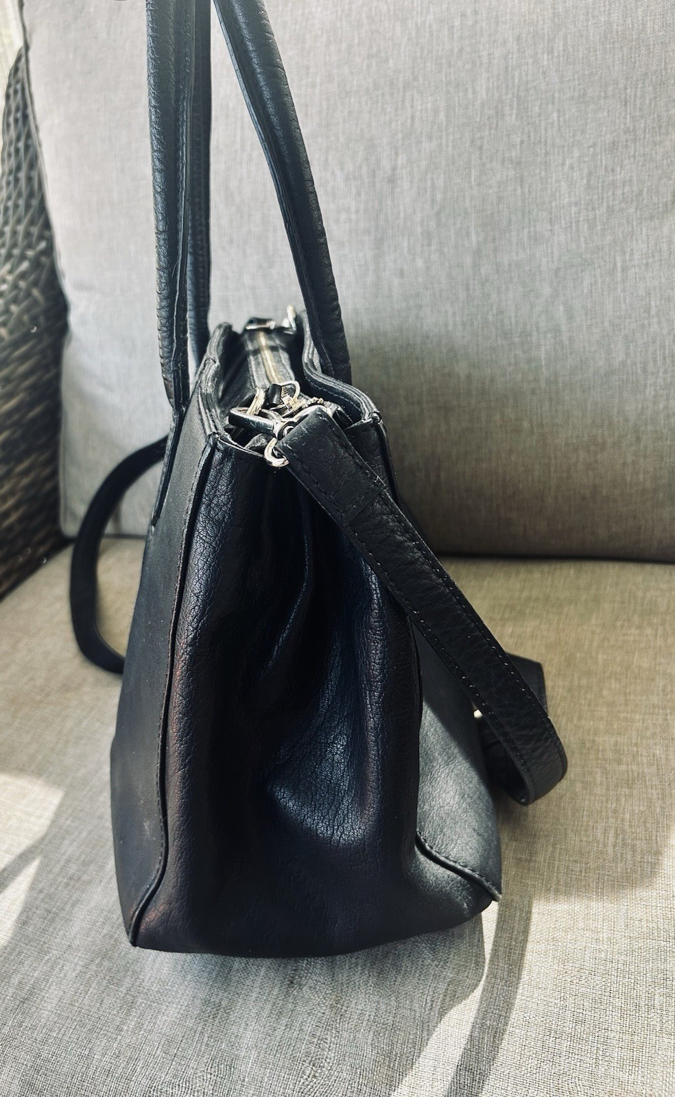 Osprey London Black Medium Satchel Top Handle Bag Zip, Detachable Strap