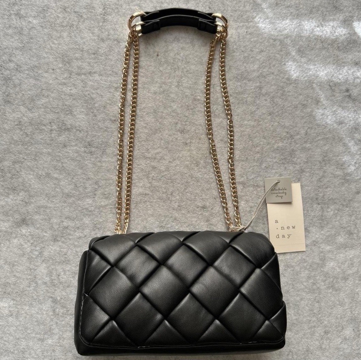 A New Day Black Quilted Crossbody Bag Detachable/Convertible Strap Gold Chain