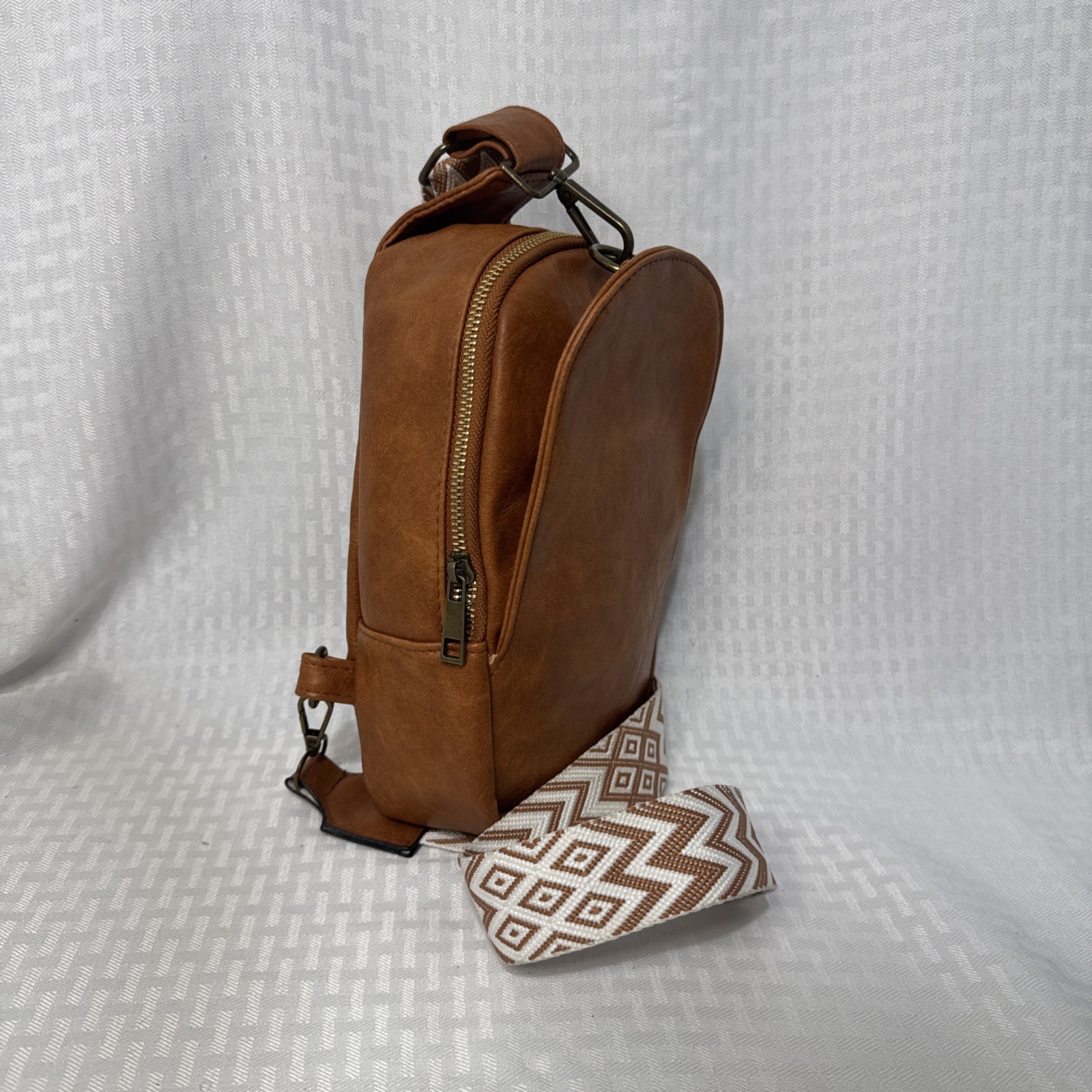 Faux Leather Zippered Crossbody Chest Sling Bag New w/o Tags, Adjustable Strap