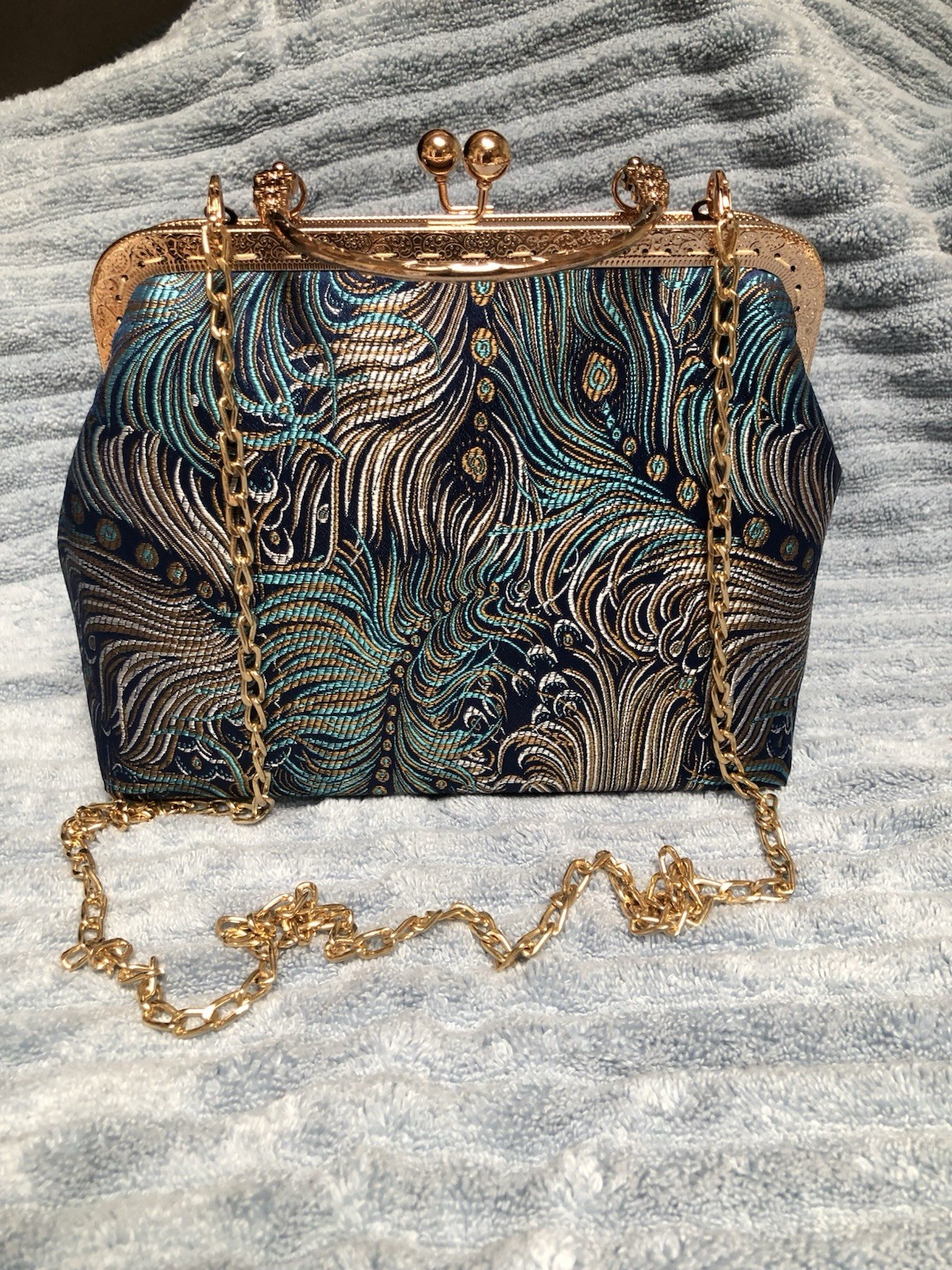 Off Park Collection-Brocade Peacock Feather Purse. Gold Tone with Feet. New