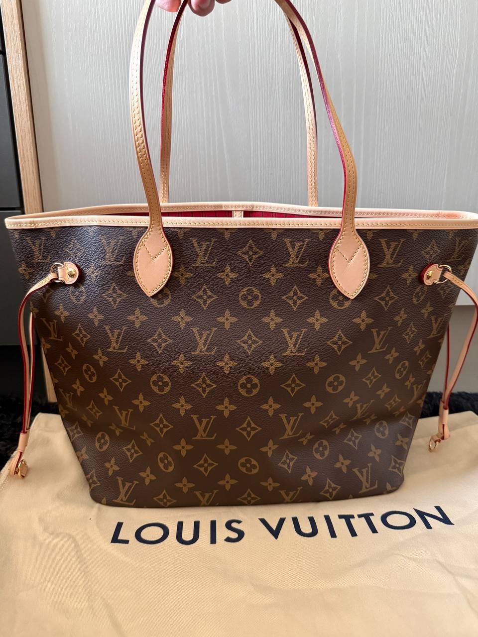 Louis Vuitton Neverfull MM Monogram Canvas Tote Bag for Women – Beige