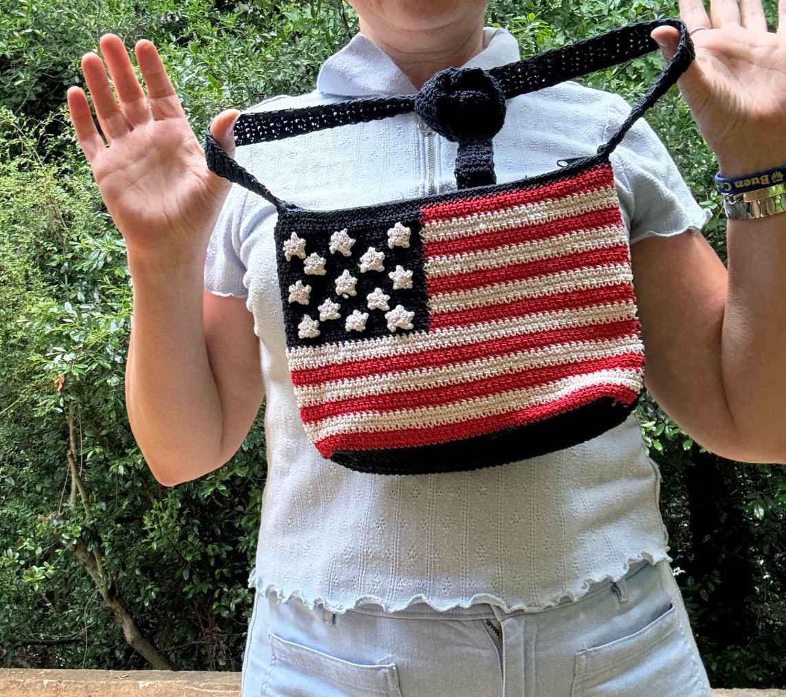 Chateau American Flag Crochet Crossbody Bag Patriotic 4 July Retro Hand Made