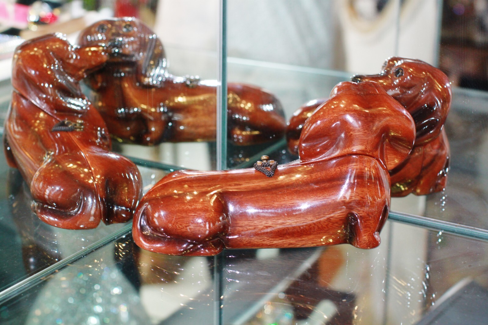 AUTHENTIC TIMMY WOODS MINIATURE DACHSHUND DOG HAND CARVED BAG CLUTCH MINAUDIÈRE