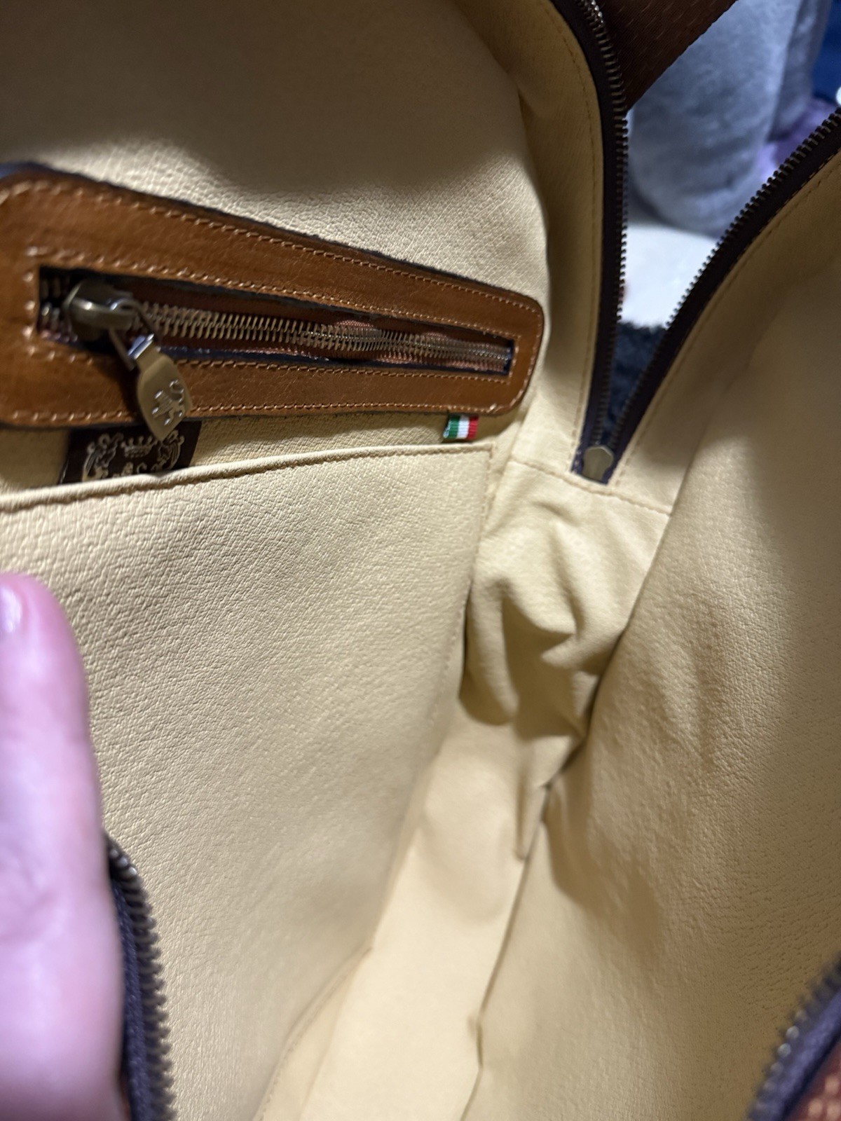 PRATESI Made In Italy Leather Guitar Crossbody Bag NEW