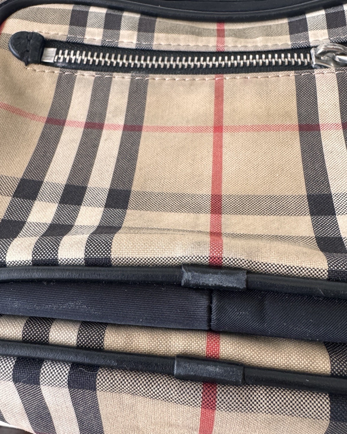 Burberry Beige Vintage Check Messenger Bag Canvas Leather Shoulder Bag