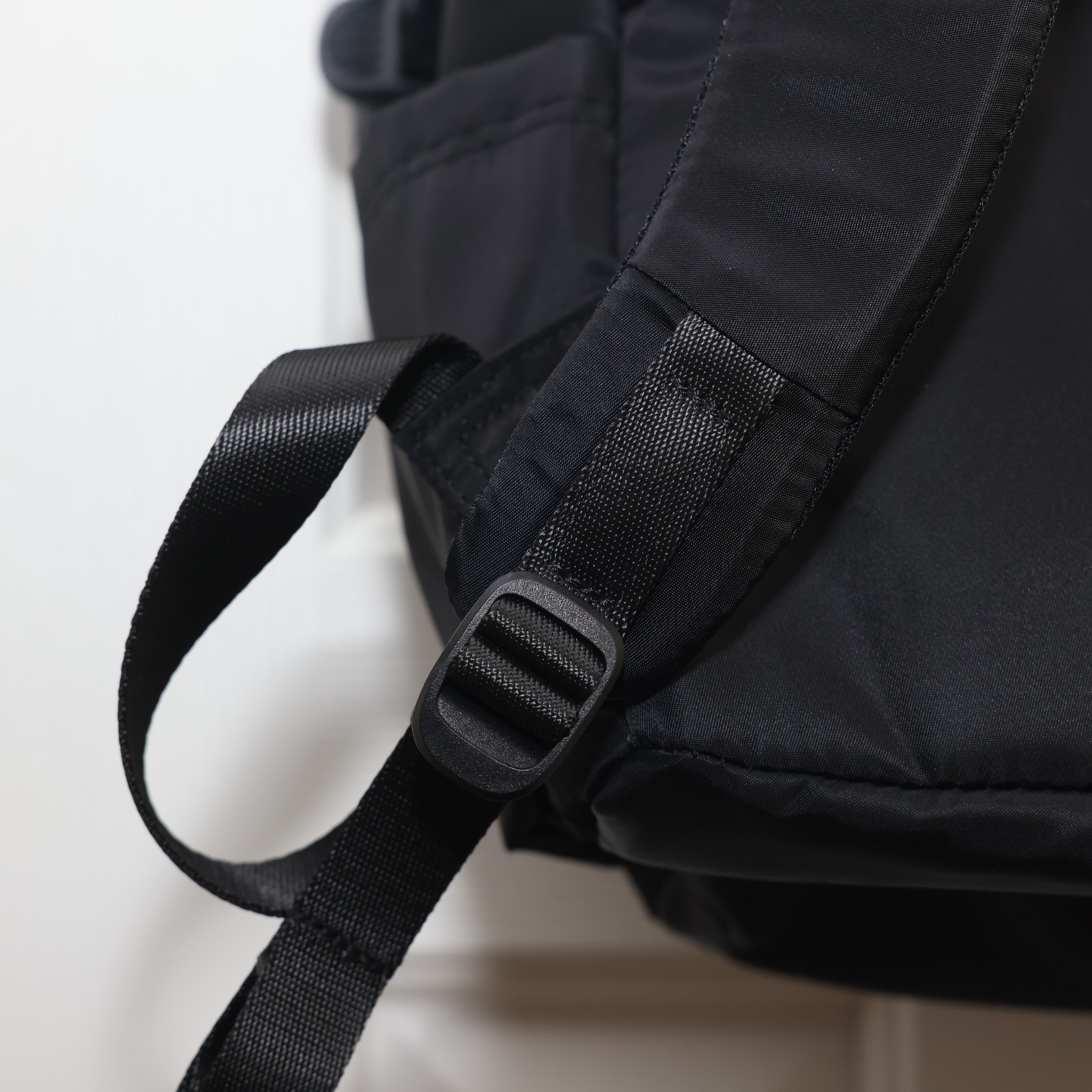 Lululemon New Crew Backpack Black 22L Gallagher LLP Logo Work EDC Bag