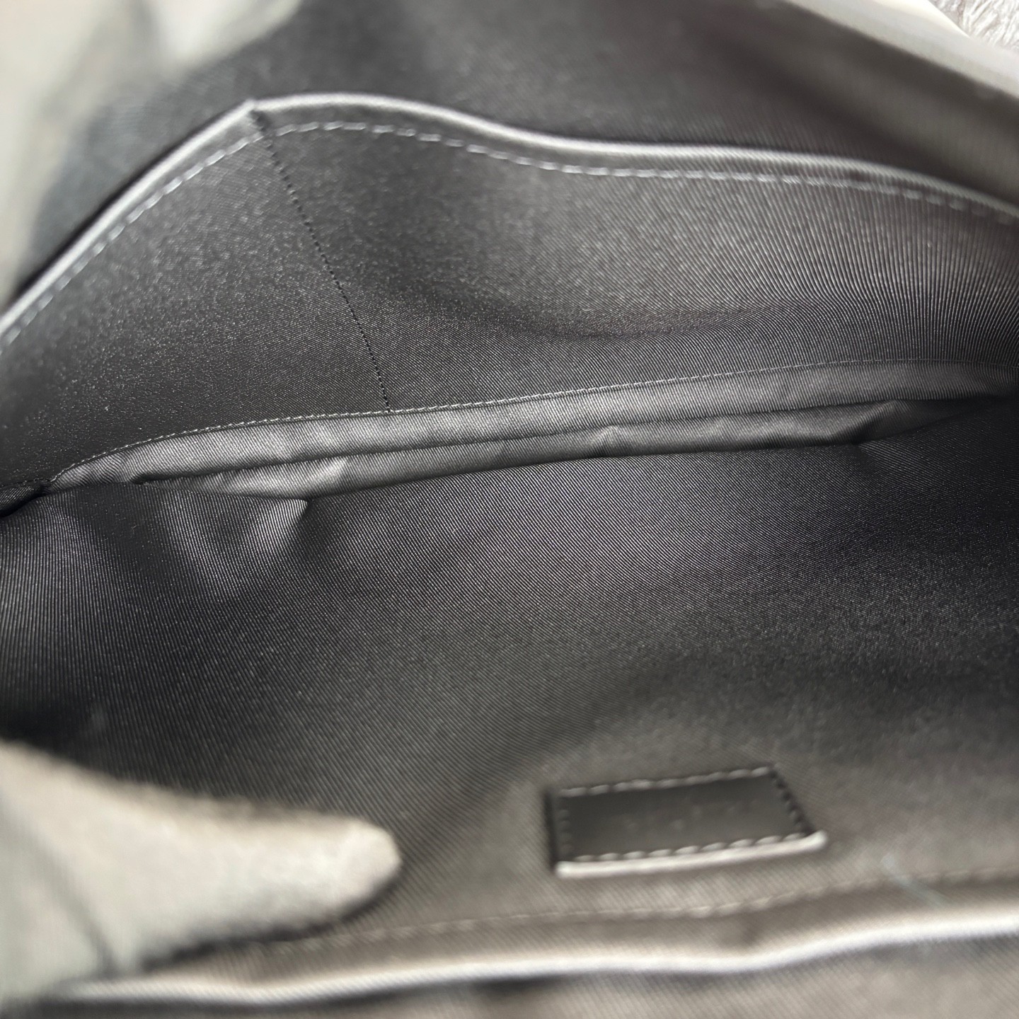 Authentic Louis Vuitton Embossed Calfskin Briefcase Black Gunmetal eBay AG