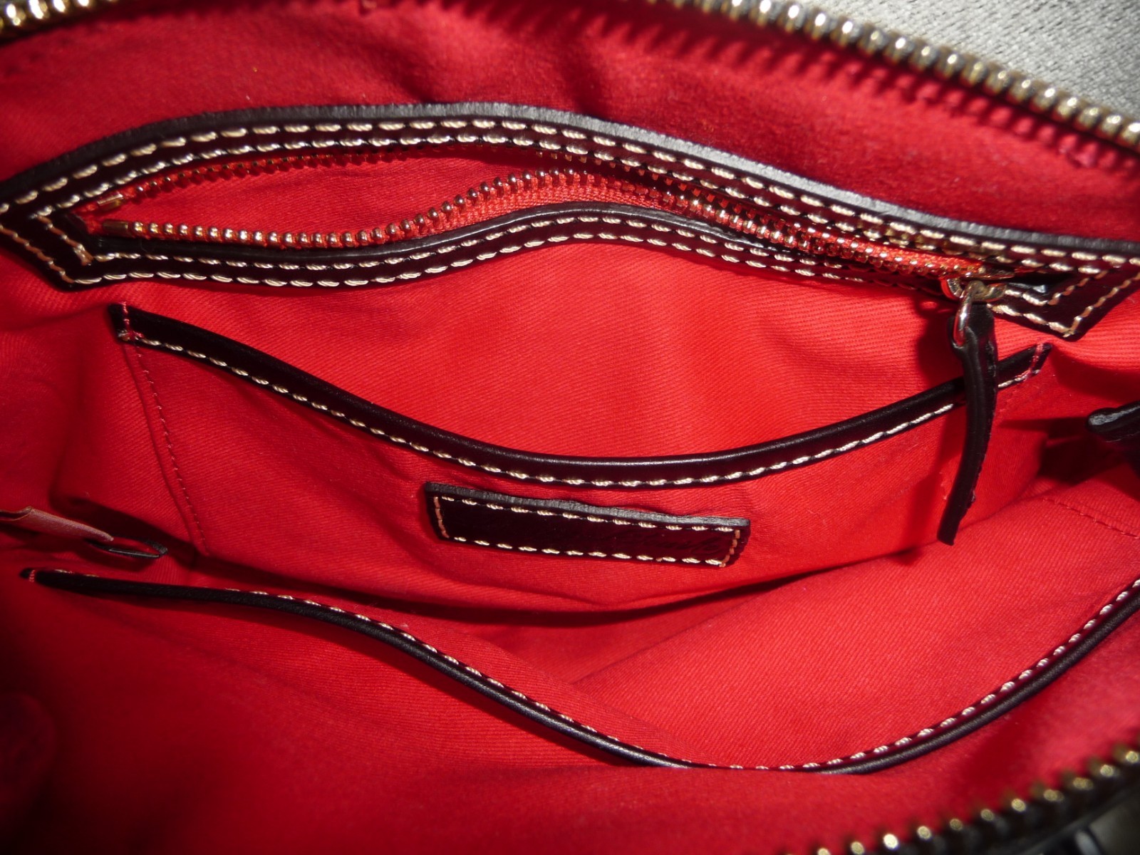 BEAUTIFUL NWOT $229 DOONEY BOURKE SUKI BLACK LEATHER OSTRICH PRINT CROSSBODY BAG