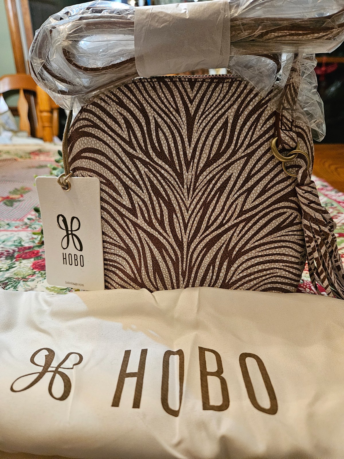 HOBO Nash Crossbody In Pebbled Leather – Ginger Zebra – NEW W/ TAGS Retails $188