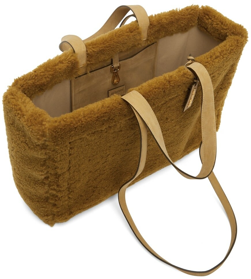 BNWT AW21 JACQUEMUS “LE CABAS NEVE” SHEARLING SHOULDER BAG