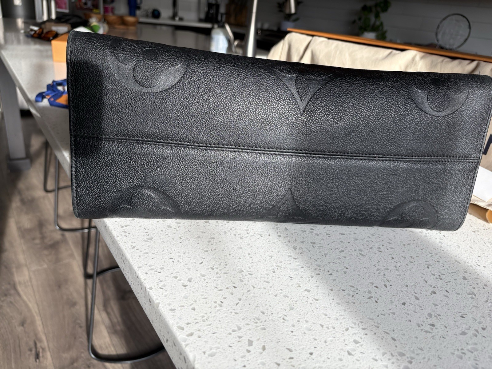 Louis Vuitton Onthego Black Tote Bag Empreinte Leather w/Orig Box Card Dustbag
