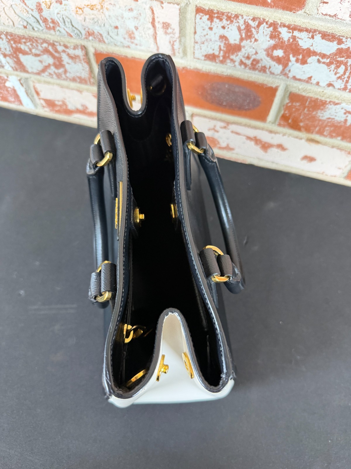 PRADA Black Saffiano Lux Bicolor Tote Small (FULL SET) Nero+Talco Leather Italy