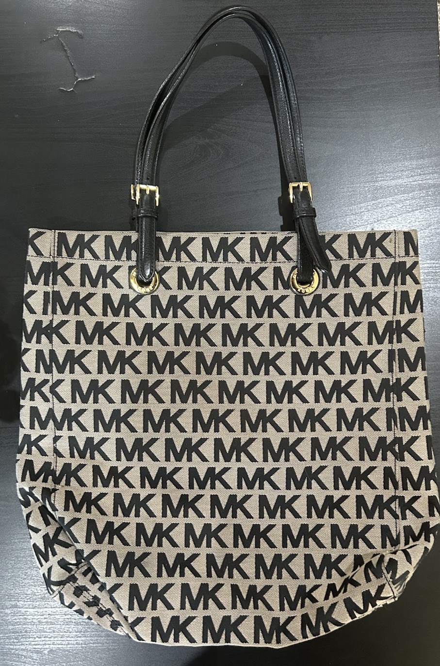 Michael Kors MK Logo Tote Bag Beige/Black Leather Handles
