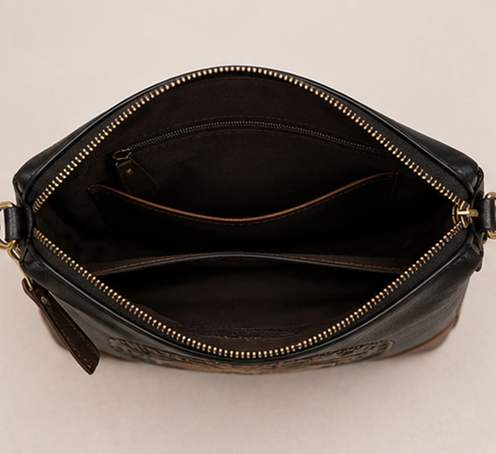 Black Elephant Crossbody Bag for Women, Vintage Vegan Leather Shoulder Purse