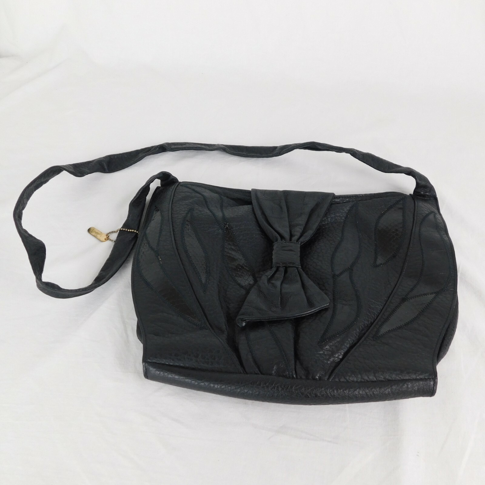 Sylvia Cee Black Purse Handbag Magnetic Button Zipper Closure 14.5″ wde Leather?