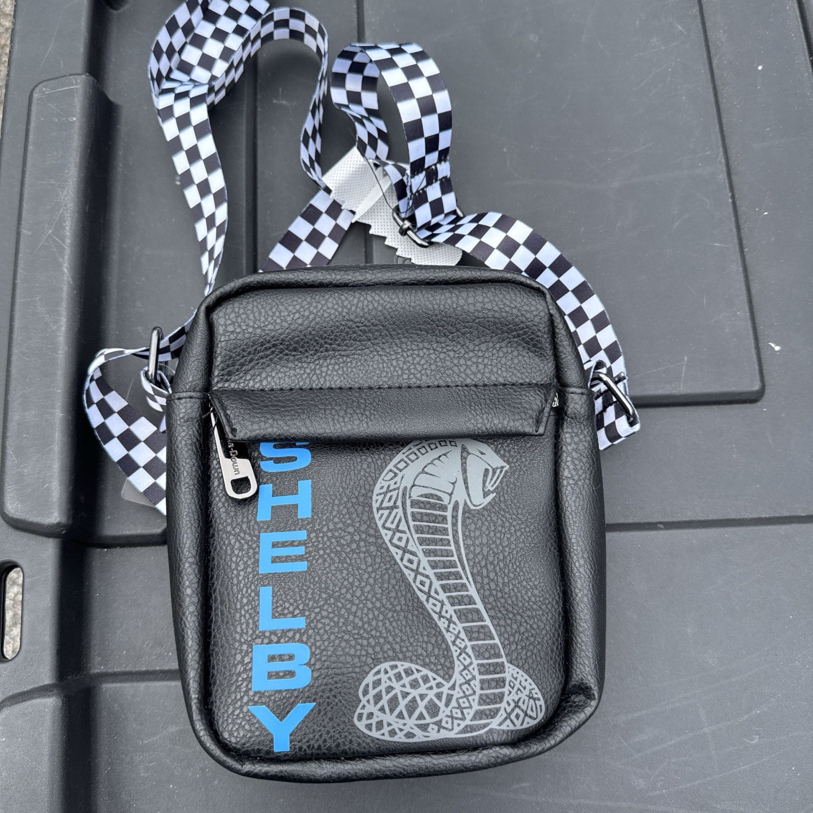 Buckle-Down Carroll Shelby Super Cobra crossbody bag