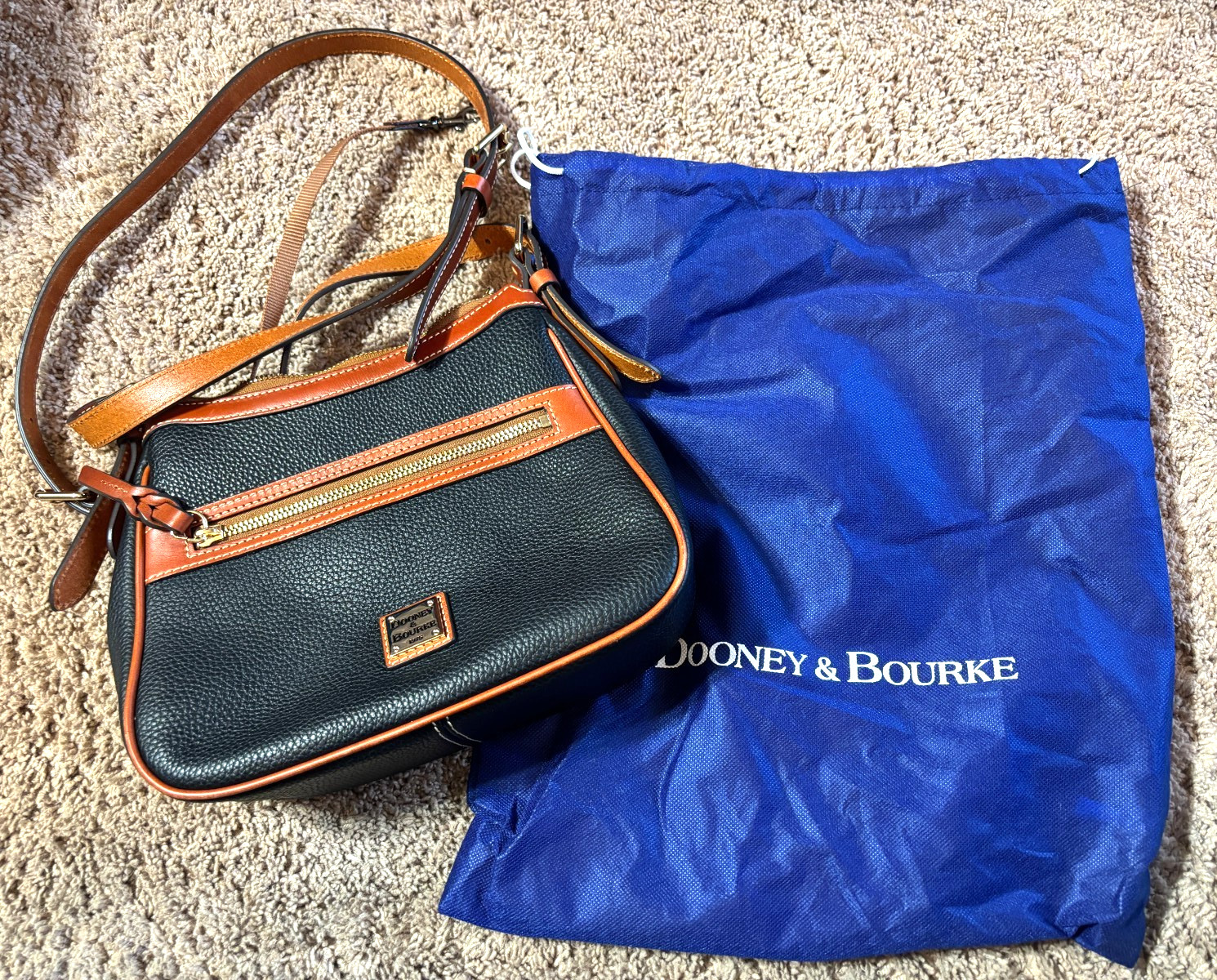 Dooney & Bourke Purse Pebble Grain Small Presley Shoulder Bag NEW