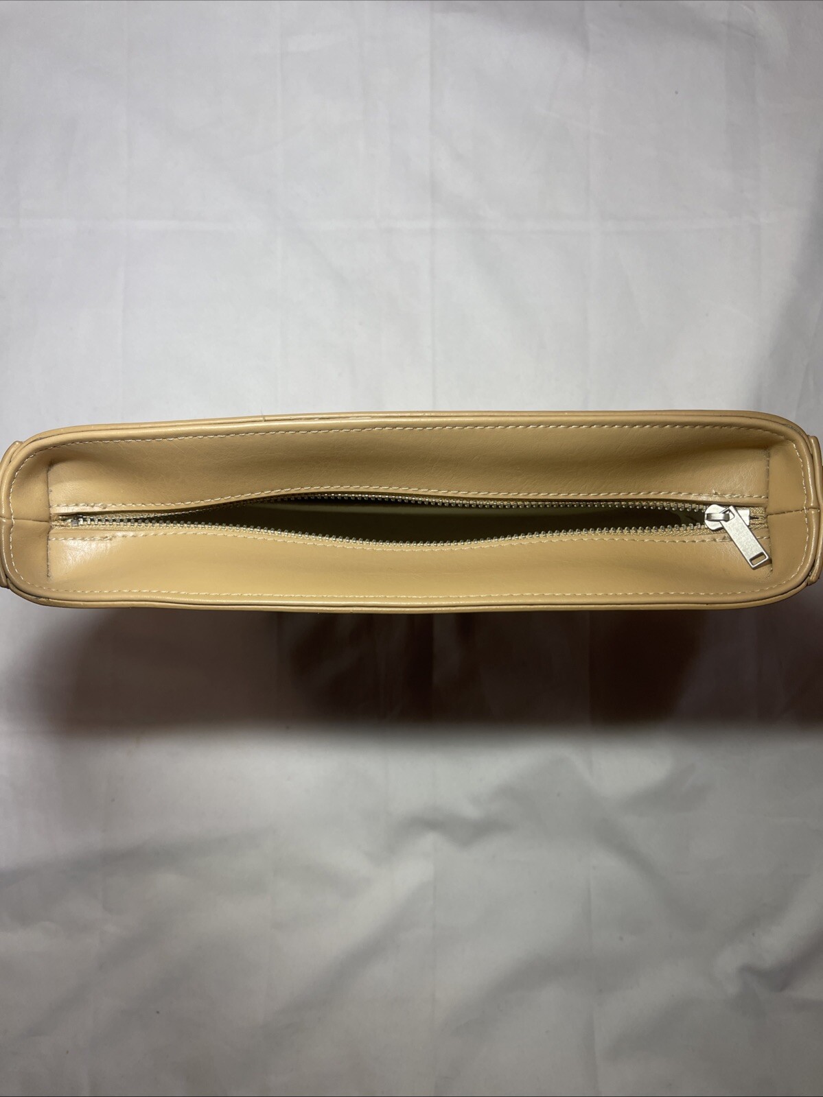 Oak + Fort – Genuine Leather Crescent Bag MSRP: $120 / Color: Tan