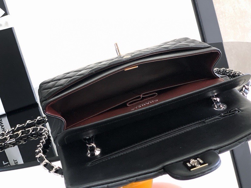 Chanel Classic Flap Bag in black quilted caviar leather
