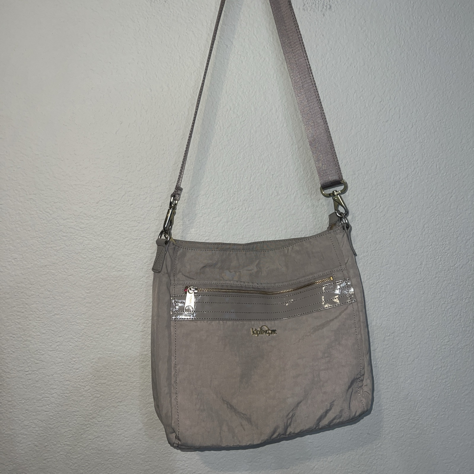 KIPLING Sansa Handbag KHAKI W/PINK lining Shoulder Strap