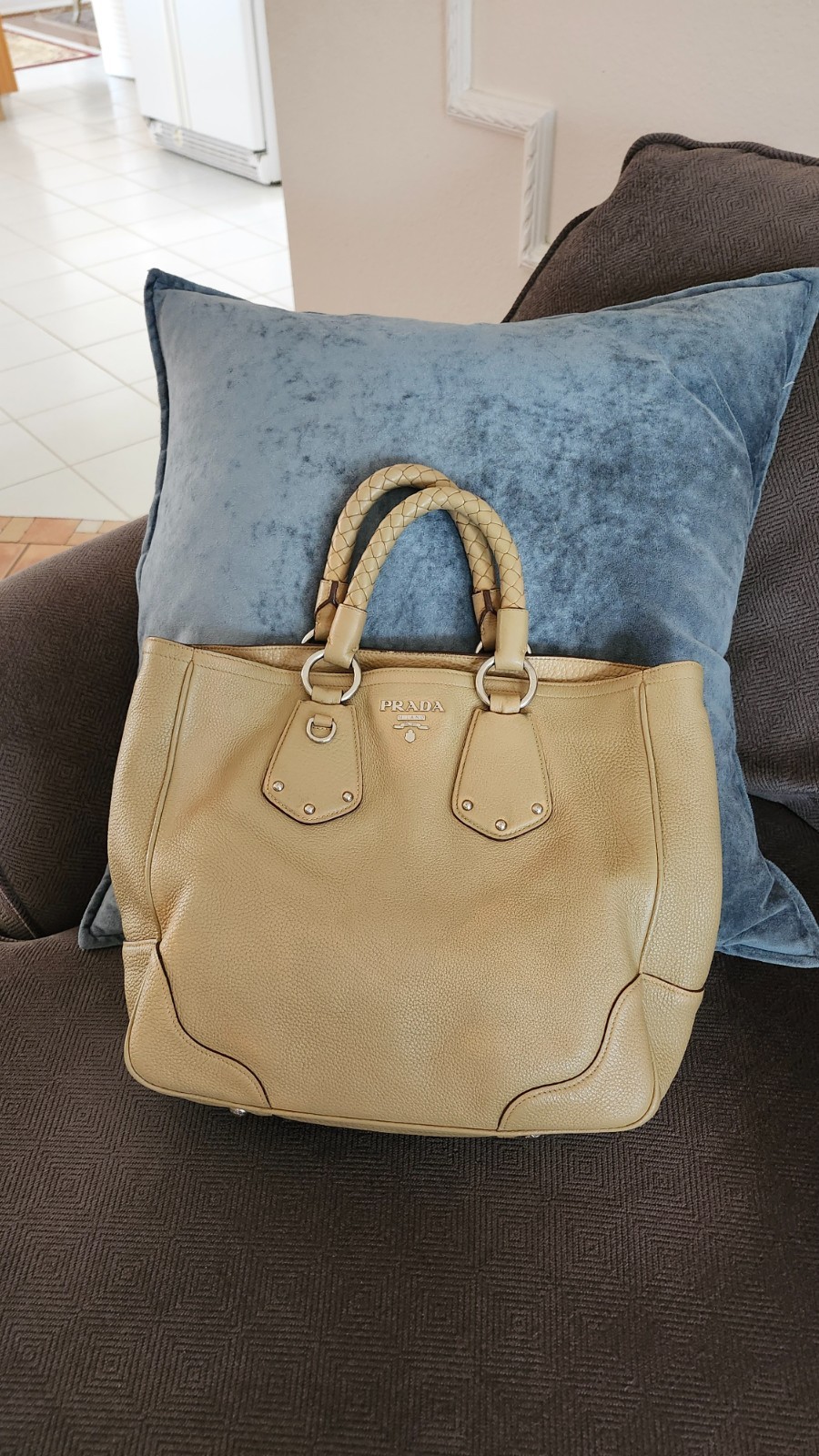 PRADA VITELLO DAINO LEATHER TOTE BAG, AUTHENTIC, LARGE, EXCELLENT!!