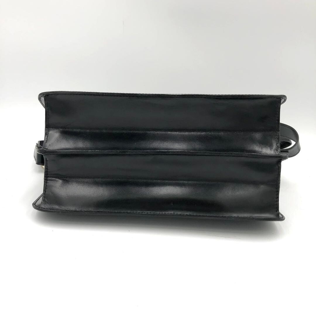 CELINE Macadam Navy Shoulder Bag PVC Leather Turn Lock Women Vintage 19cm 26cm