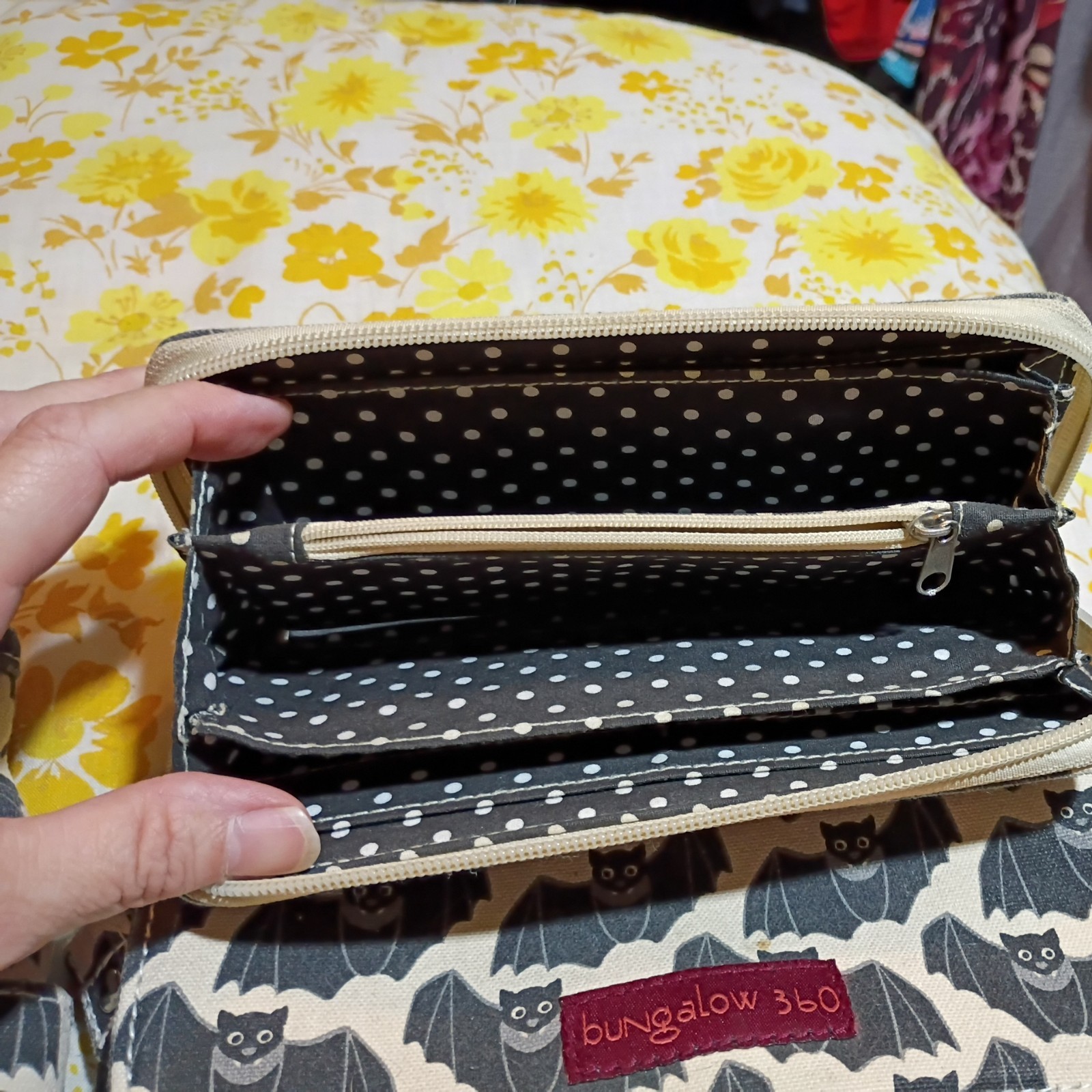 Bungalow 360 Retro Bats Pocket Bag