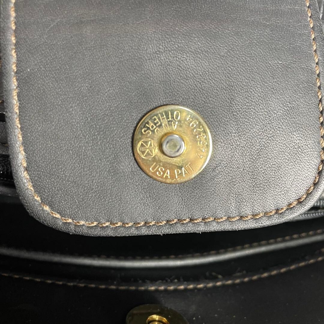 COACH Black Leather Tote Bag Grained Calf M 9314 Gold Hardware 14.6in W