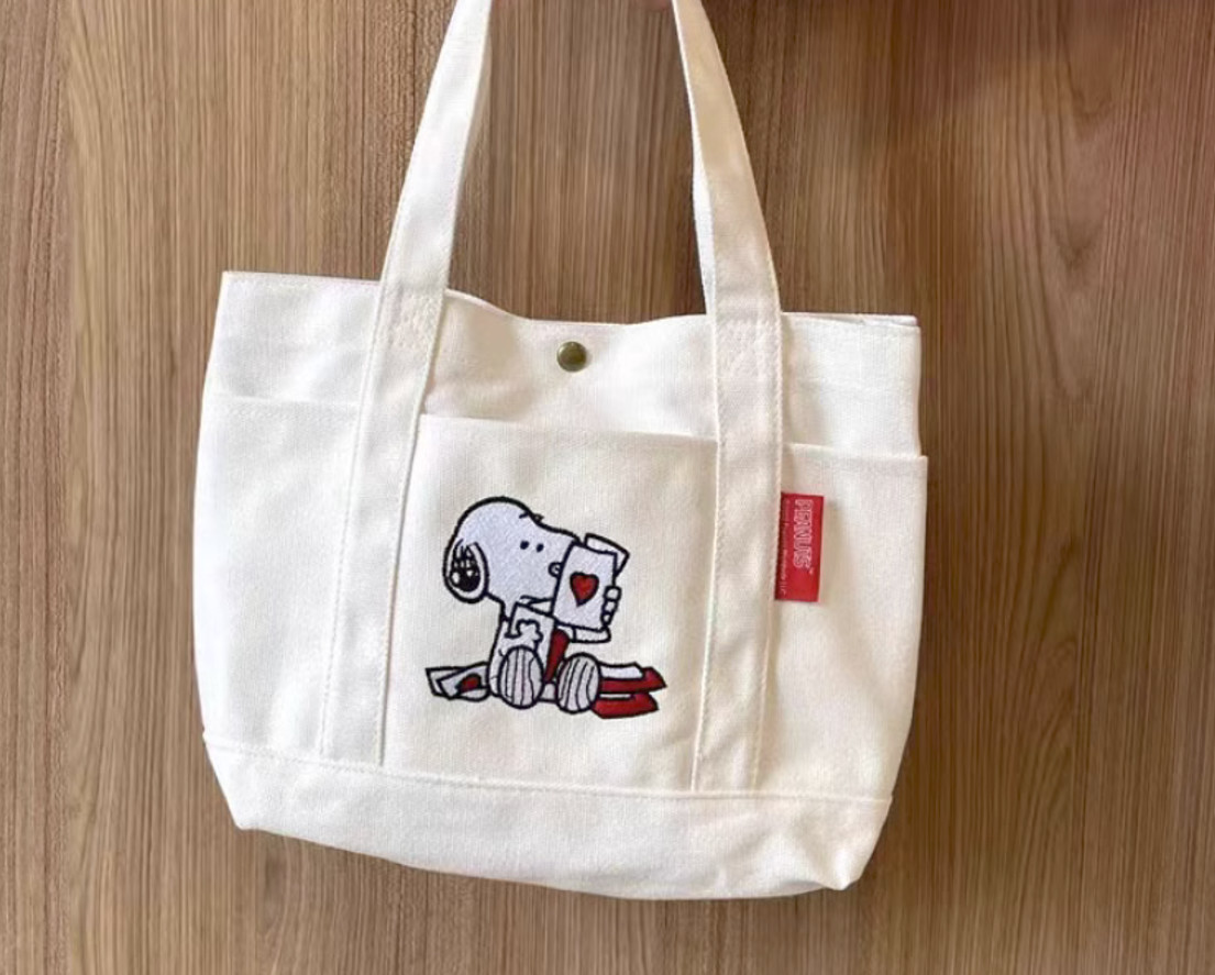 Lovely Snoopy Embroidery White Thick 100% Canvas Cotton Pocket Button Handle Bag