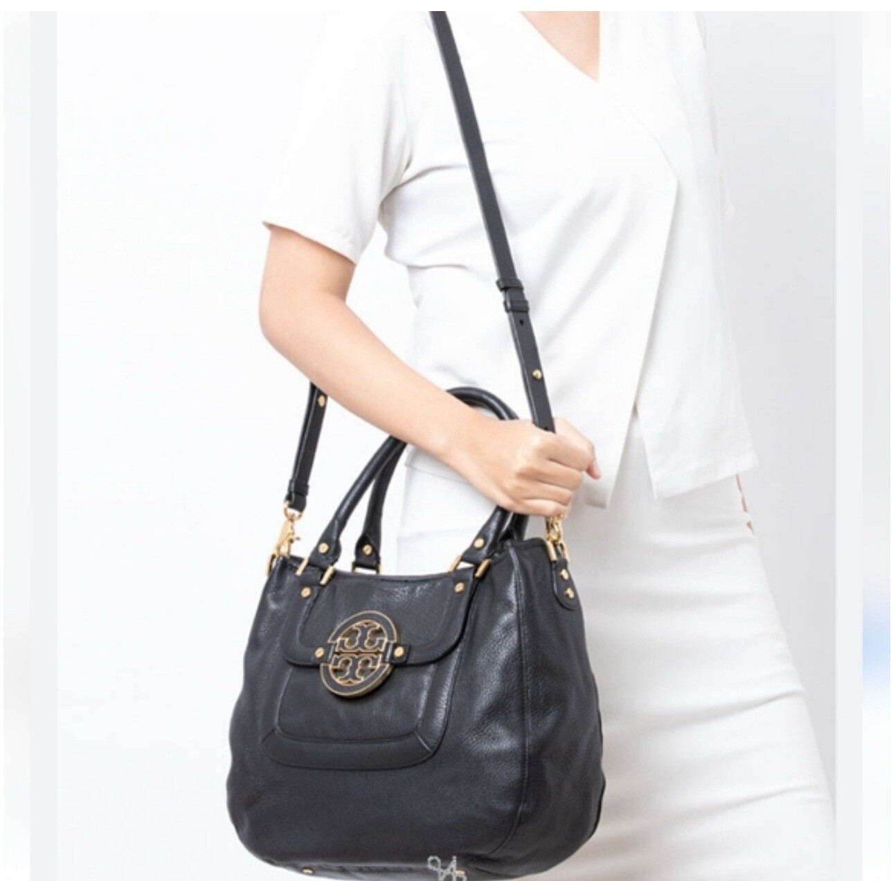 TORY BURCH AMANDA BLACK PEBBLED LEATHER CROSSBODY HOBO TOTE BAG Excellent