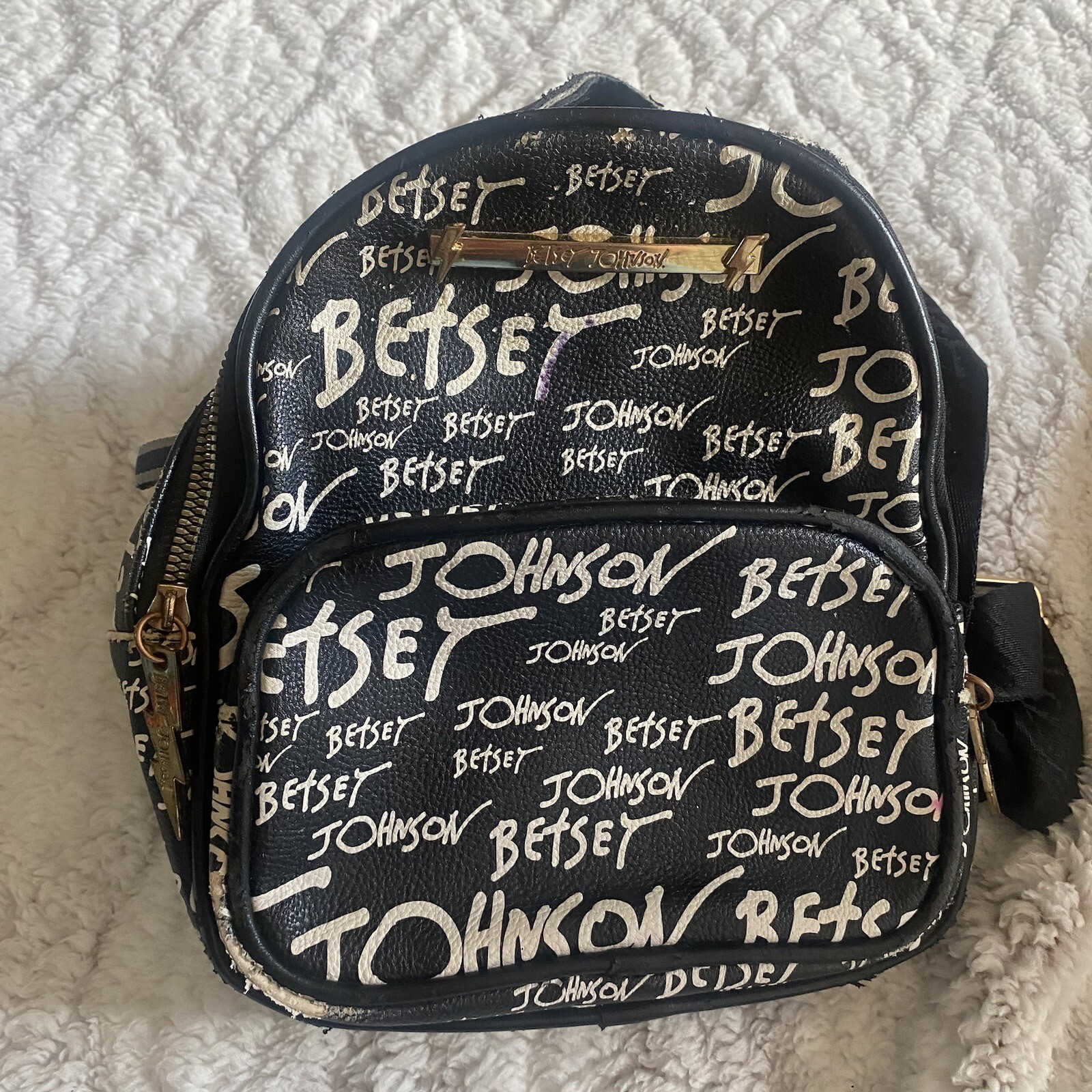 Betsey Johnson Mini Backpack Black White Gold Hardware Streetwear Casual READ