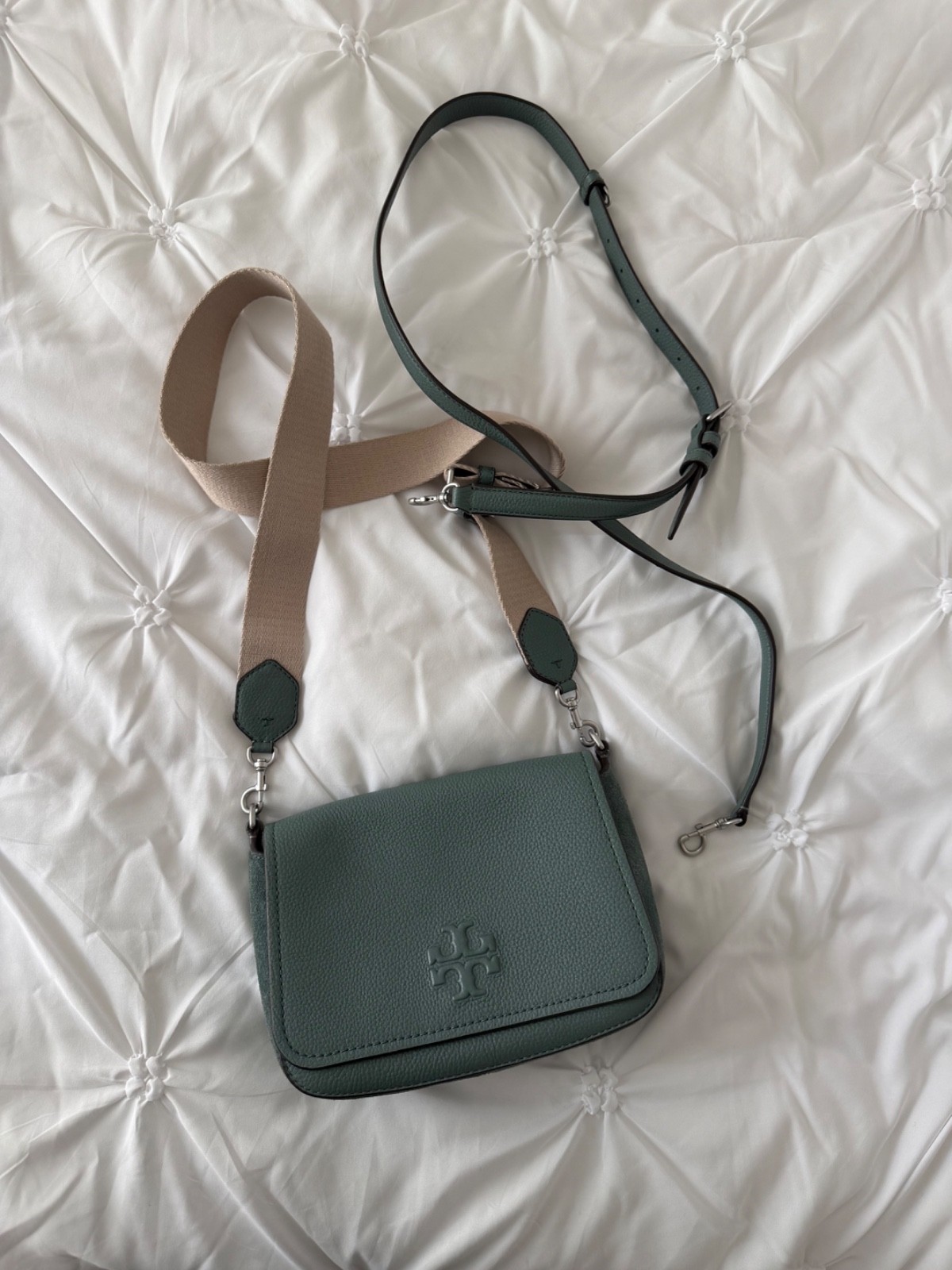 Tory Burch/handbags/ women/leather/ designer/excellent condition/used once