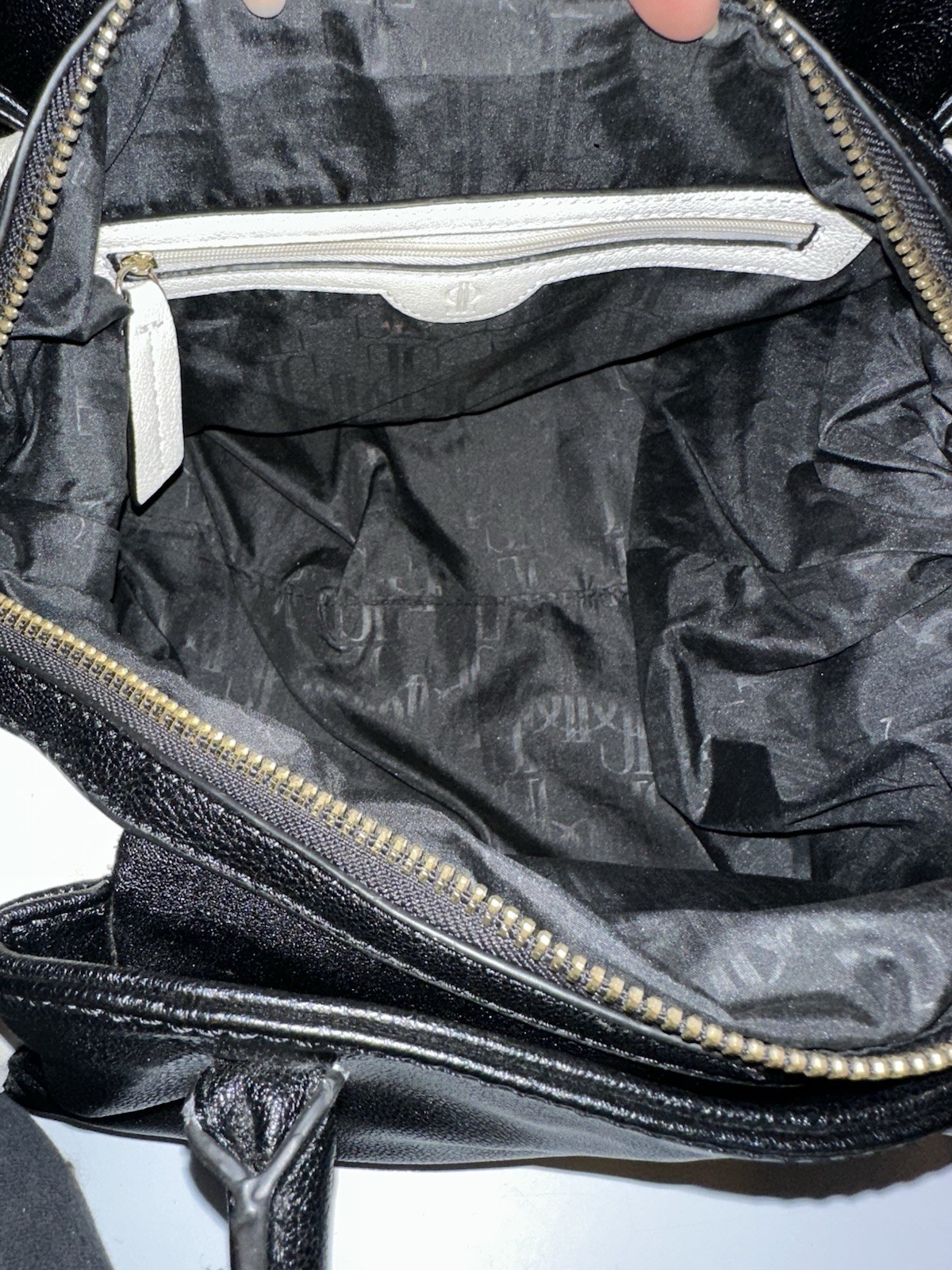 Black White Pebbled Satchel Top Handle Bag Zip Top Gold Hardware Lined Pockets