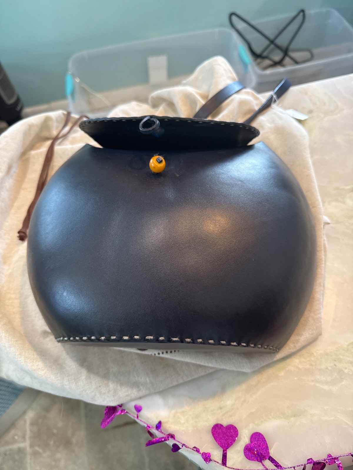 Henry Cuir Black Leather Structured Shoulder Bag – French Artisan Luxury Price: