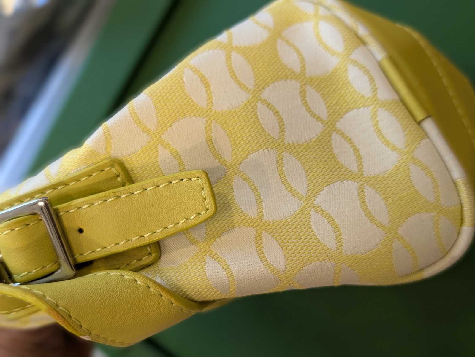 LACOSTE SHOULDER BAG Compact Vintage M07/17 Chantaco Jacquard 13 Yellow