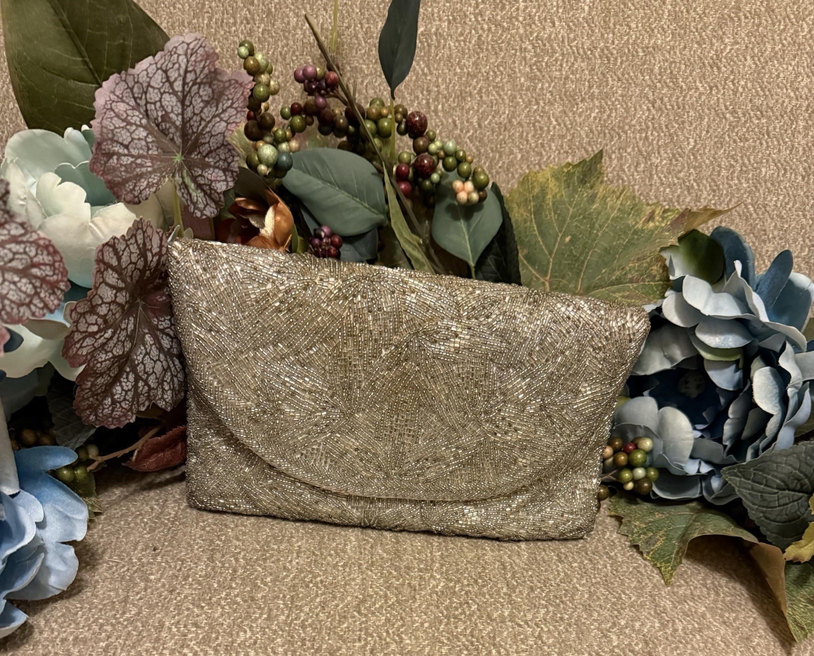 Elegant Silver Bugle Beaded Clutch Purse with Chain Shoulder Strap