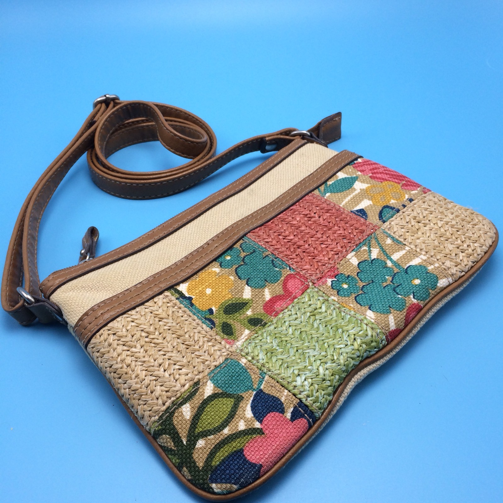 Relic Mini Cross Body Shoulder Bag Purse Patchwork Fabric Adjustable Strap